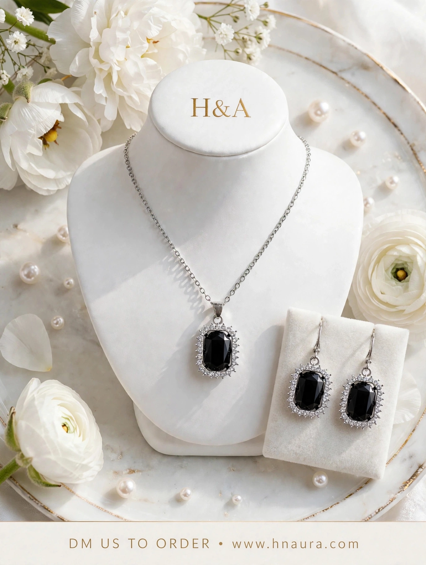Black Crystal Pendant Set